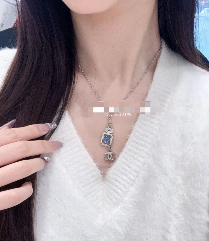 Ch**el necklaces